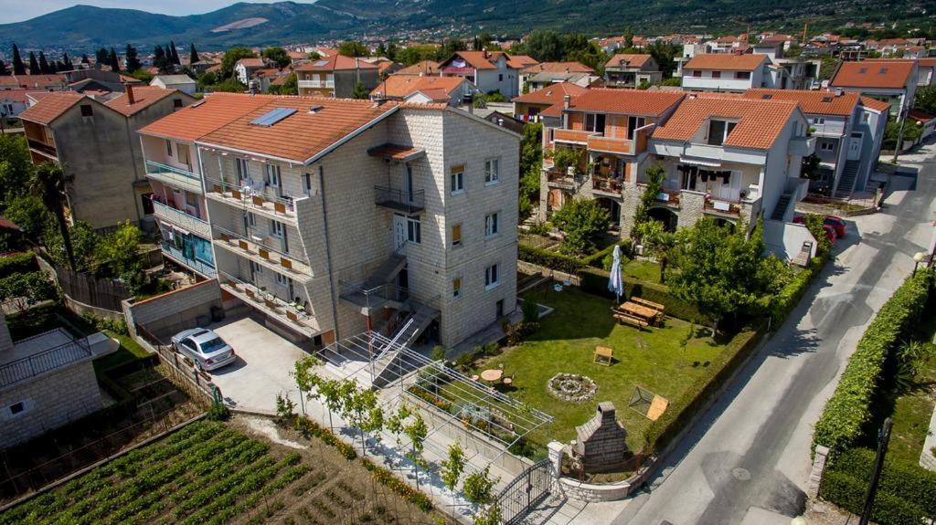 Apartman A&B Kastela Exterior photo