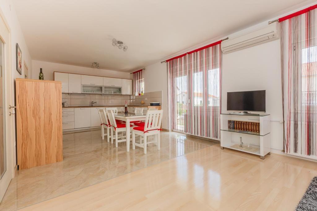 Apartman A&B Kastela Exterior photo